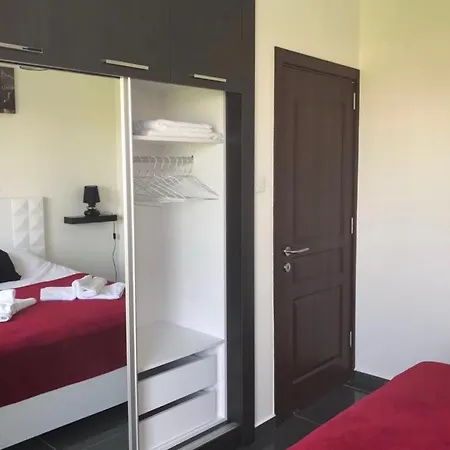 Апартаменты Sandy House *